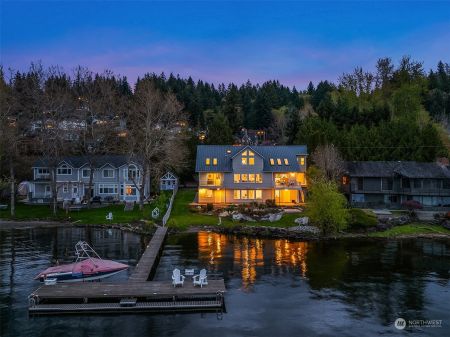 3237, E Lake Sammamish Shore Lane